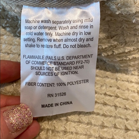 Spaghetti Area Rug - Picture 3 of 4